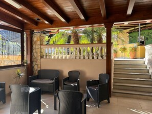 Terrace/patio - New Borgo, genuine hospitality in a family environment. (Campogrande di tripi)
