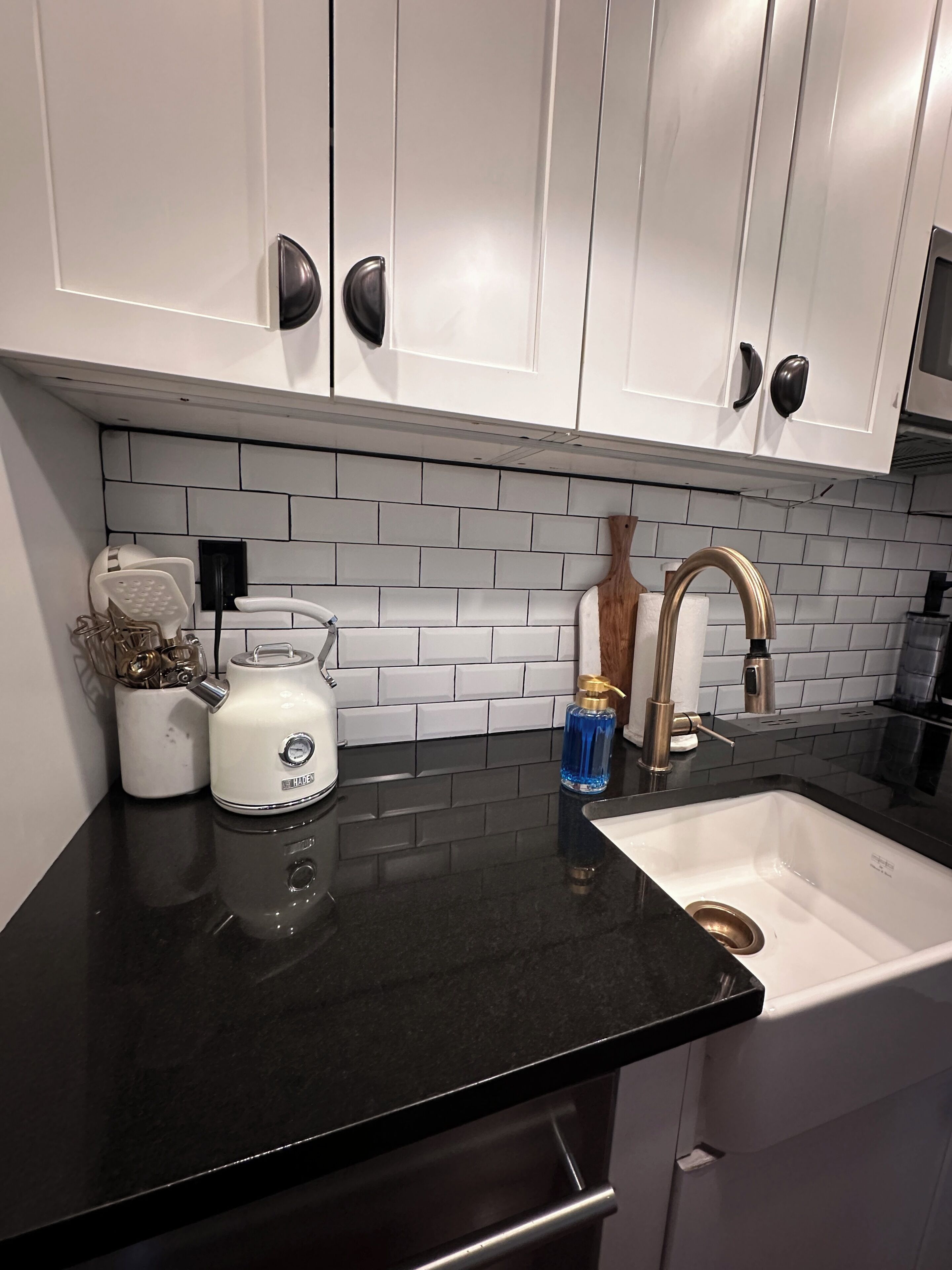 Microonde, forno, piano cottura, lavastoviglie