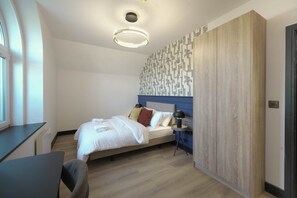 Exterior - Sixty Aparthotel 1bed, Central Cardiff + Parking (Cardiff)