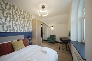Exterior - Sixty Aparthotel 1bed, Central Cardiff + Parking (Cardiff)