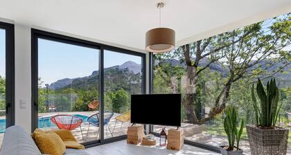 Holiday Home 'Casa do Chapim' with Mountain View, Wi-Fi and Air Conditioning