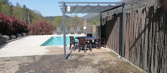 Holiday Home 'Casa Fraga Do Suadouro' with Mountain View, Wi-Fi and Air Conditioning