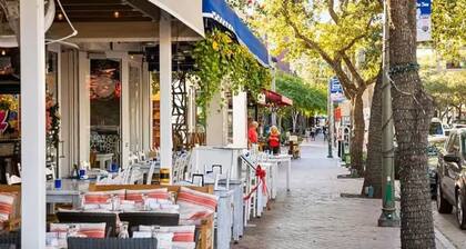 3BR Near FAU - 1 Mile to Beach - Outdoor Games - Coffee Bar - Pet Friendly