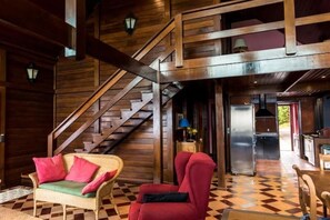 Interior - Ocean Retreat by Golf Paradise (Santo António da Serra)