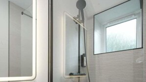 Exterior - Sixty Aparthotel 1bed, Central Cardiff + Parking (Cardiff)