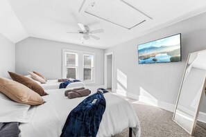 3 chambres, fer et planche à repasser, Wi-Fi, draps fournis