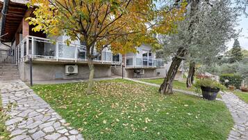 Enceinte de lâhĂ©bergement