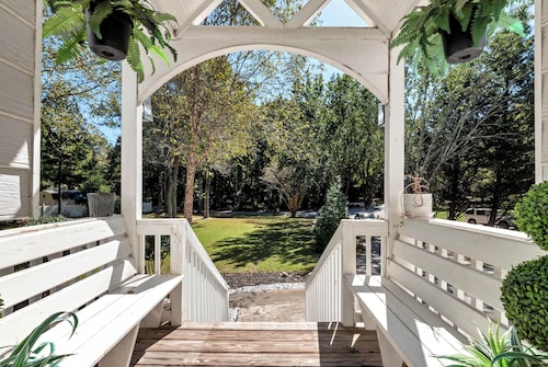 -> Spacious 5BR Retreat Near Mall of GA & Sleeps 13