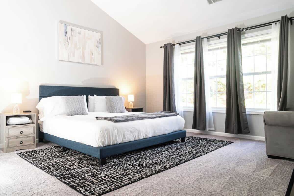 4 chambres, fer et planche à repasser, lit parapluie, Wi-Fi