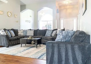 TV, fireplace, offices - Spacious Vaulted 4BR Near Mall of GA + Sleeps 12 (Lawrenceville)