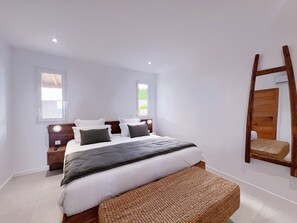 4 Schlafzimmer, Zimmersafe, Bügeleisen/Bügelbrett, kostenloses WLAN