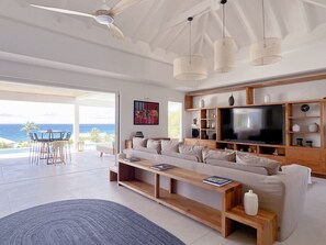 Fernseher, DVD-Player