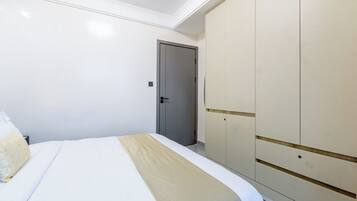1 chambre, fer et planche à repasser, Wi-Fi gratuit, draps fournis