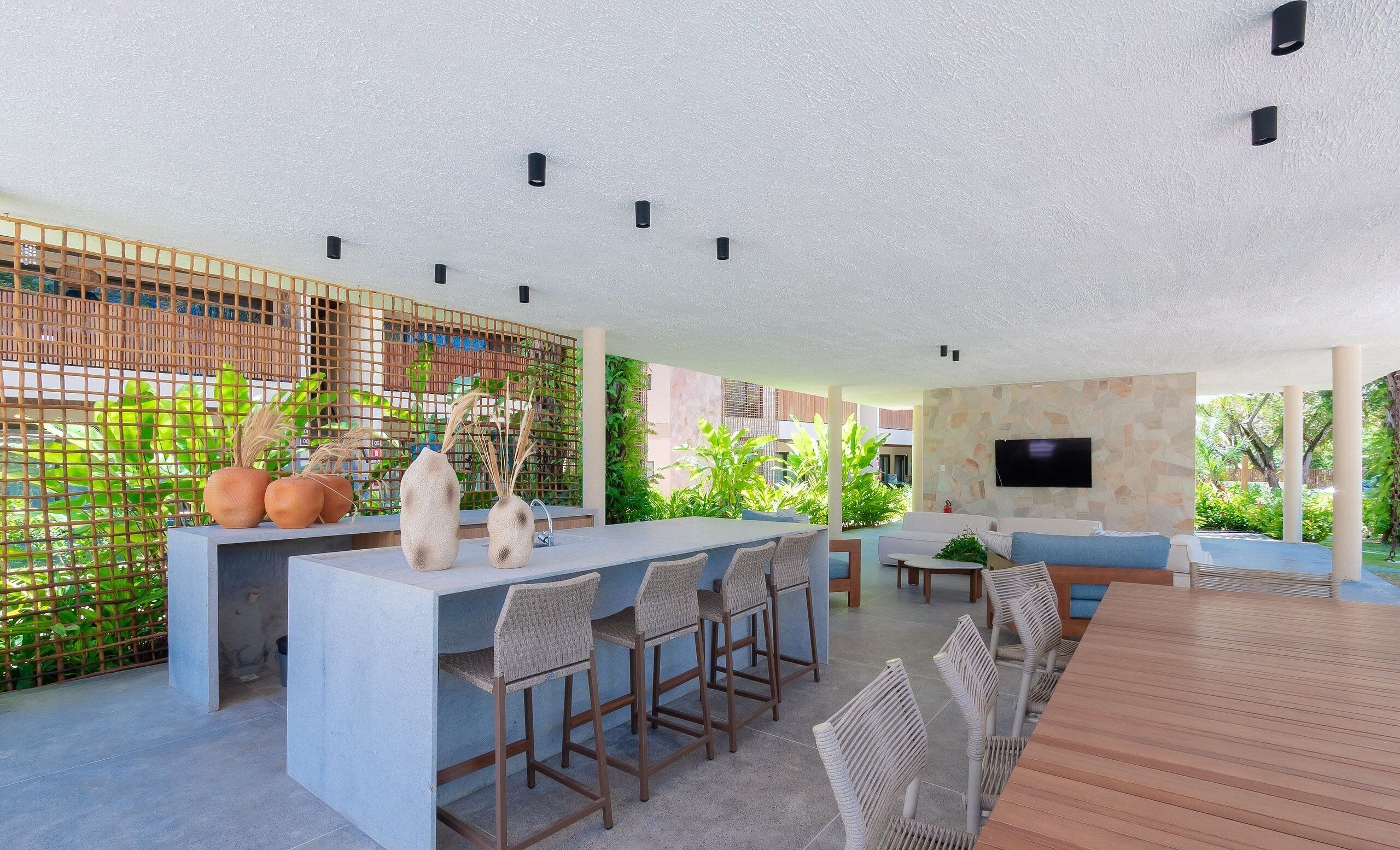 Basic Apartment | Outdoor dining