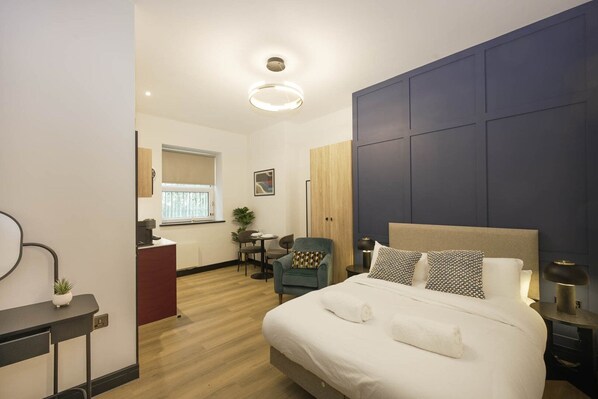 Exterior - The Sixty Aparthotel Studio, Brand New, Cardiff (Cardiff)