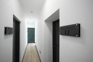 Exterior - Sixty Aparthotelstudio, Central Cardiff + Parking (Cardiff)