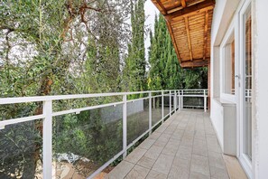 Property grounds - Apartment 'Bungalow Pit Stop' with Lake View, Wi-Fi and Air Conditioning (Brenzone sul Garda)