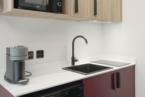 Exterior - Sixty Aparthotelstudio, Central Cardiff + Parking (Cardiff)