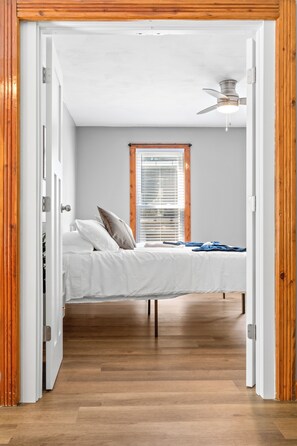 3 bedrooms, iron/ironing board, WiFi