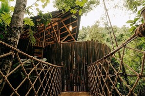 Honeymoon Tree House, Private Pool, River View | Room amenity