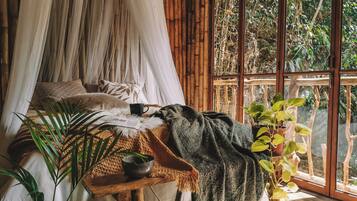 Family Tree House, Private Pool, River View | Wi-fi percuma