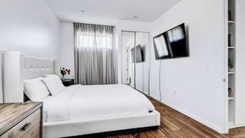 4 bedrooms, iron/ironing board, travel cot, WiFi