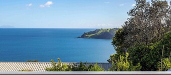 Sunrise Loft – Sea Views & Serenity Above It All