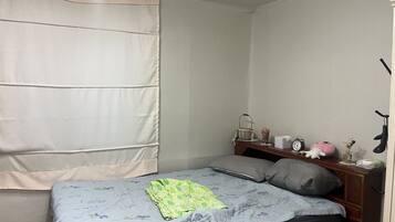 2 dormitorios, escritorio, tabla de planchar con plancha y wifi gratis