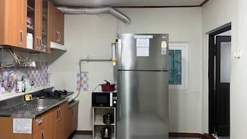 Fridge, microwave, cookware/dishes/utensils, spices