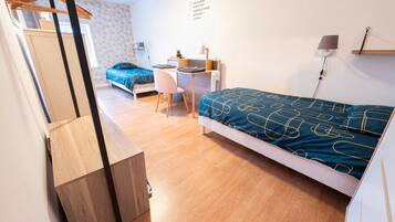 熨斗/熨衣板、WiFi、床单