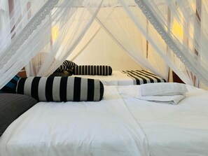 Free WiFi - Nat City (Ella)