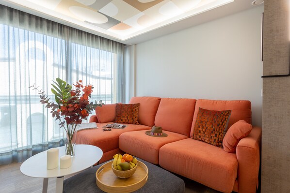 Departamento, vista a la ciudad | Área de sala de estar