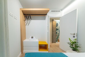 Apartamento, vistas a la ciudad | Cortinas opacas y sistema de insonorización