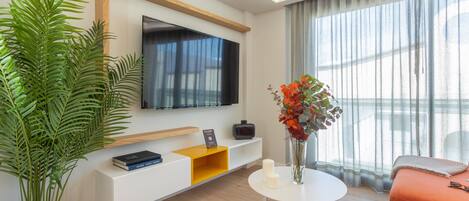 Apartament, vistes a la ciutat | Sala d'estar