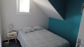 Classic Double Room | Desk, laptop workspace, free WiFi