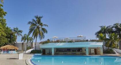 Modern Playa Dorada Getaway • Pool & Beach Access
