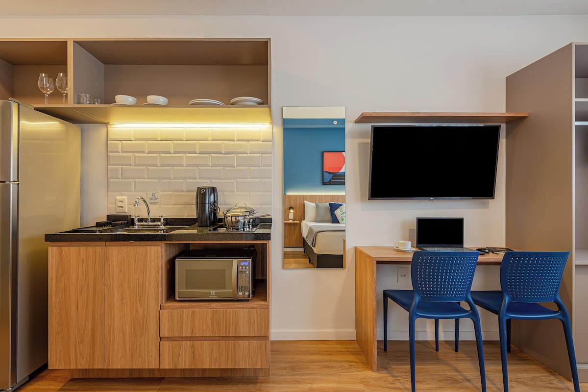 Superior Studio, City View | Private kitchen | Fridge, microwave, stovetop, espresso maker