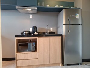ซูพีเรียสตูิดิโอ, วิวเมือง | ครัวส่วนตัว | ตู้เย็น, ไมโครเวฟ, เตาประกอบอาหาร, เครื่องชงกาแฟเอสเปรสโซ