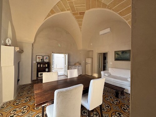 Elegant home in the historic center of Copertino