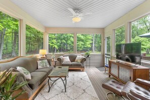 تلفزيون، مدفأة