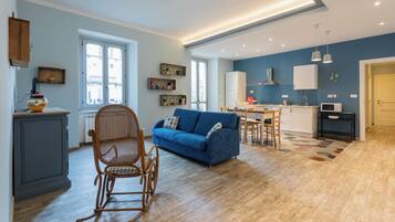 Apartment, 2 Bedrooms | Living area | 30-inch TV with satellite channels