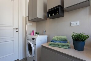 Apartment, 2 Bedrooms | Bathroom