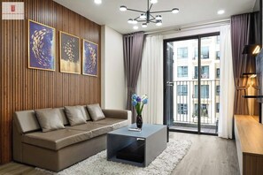 ラグジュアリー アパートメント 2 ベッドルーム 禁煙 シティビュー | 高級寝具、ミニバー、客室ごとに異なるインテリア、デスク