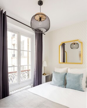 Apartment, Courtyard View | Hypo-allergenic bedding, pillowtop beds, individually decorated - Merveil Family Suite - Opera Mauroy II (Paris)