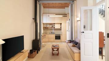 Télévision, cheminée