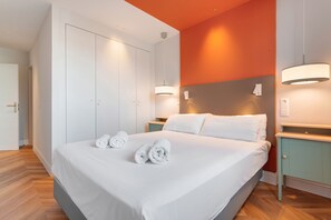 Bügeleisen/Bügelbrett, WLAN, Bettwäsche