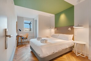 Bügeleisen/Bügelbrett, WLAN, Bettwäsche