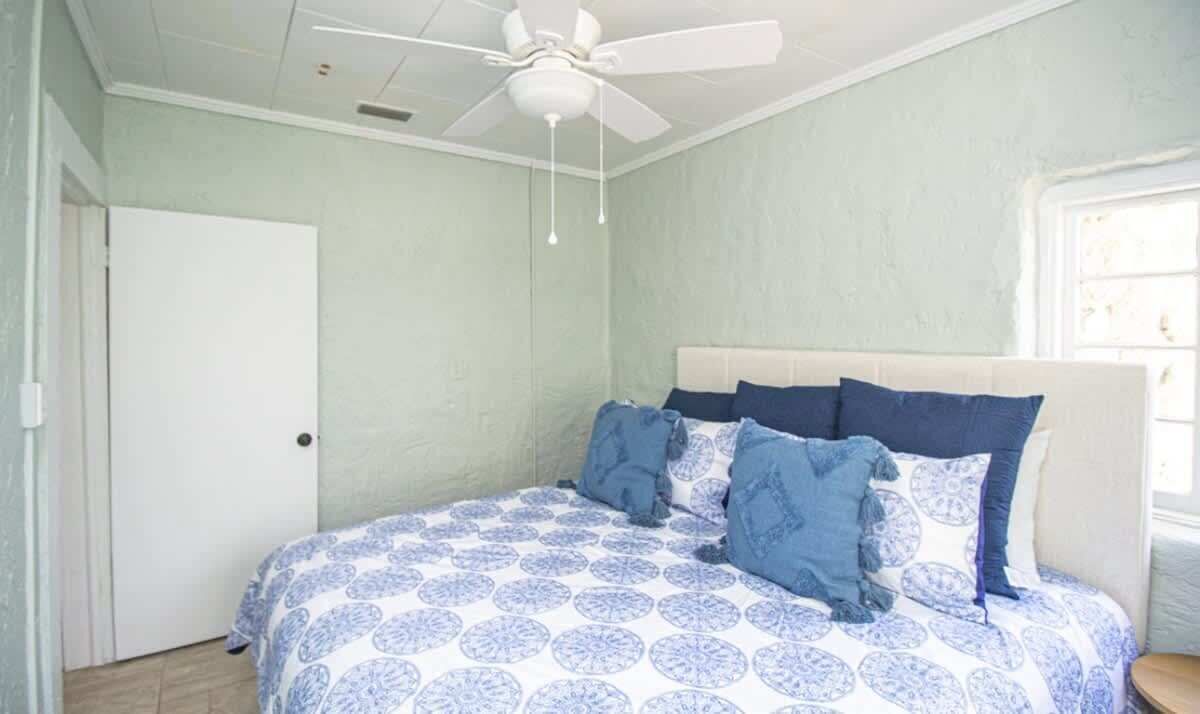 3 chambres, fer et planche à repasser, Wi-Fi gratuit, draps fournis