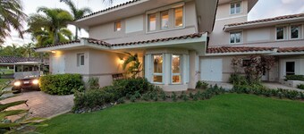The Cottages at Dorado - Luxury Villa