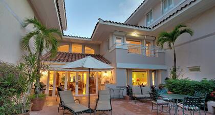 The Cottages at Dorado - Luxury Villa